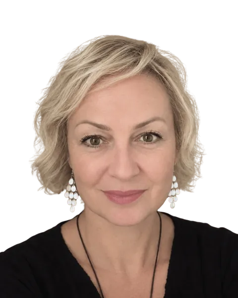dr. Mateja Čebular